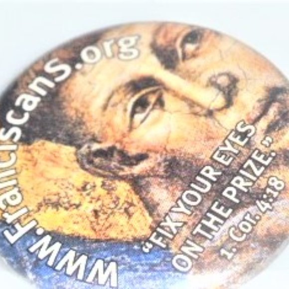 Vintage Pin FRANCISCAN Fix Your Eyes On The Prize Stick Pin Back Button - Picture 3 of 3